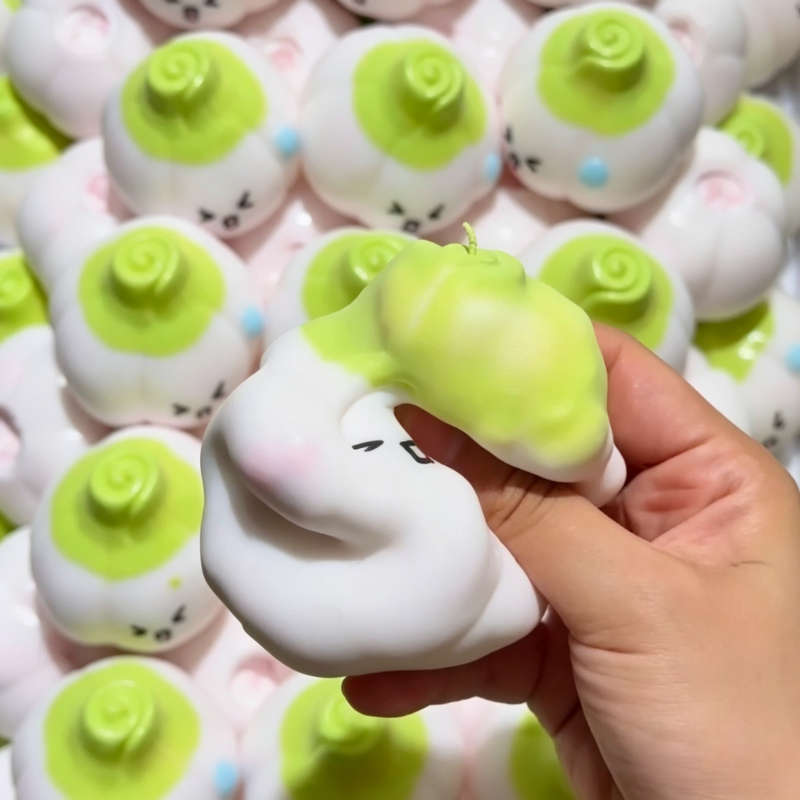 Cute Emoji Garlic ﻿Squishy Str - Novelty Gifts ulasan dan harga