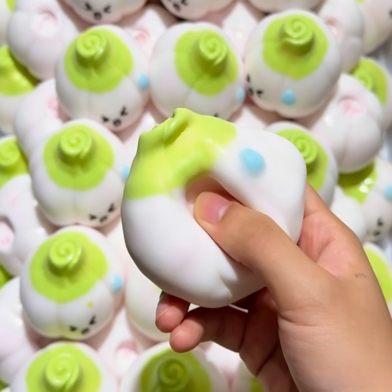 Cute Emoji Garlic ﻿Squishy Str - Novelty Gifts ulasan dan harga